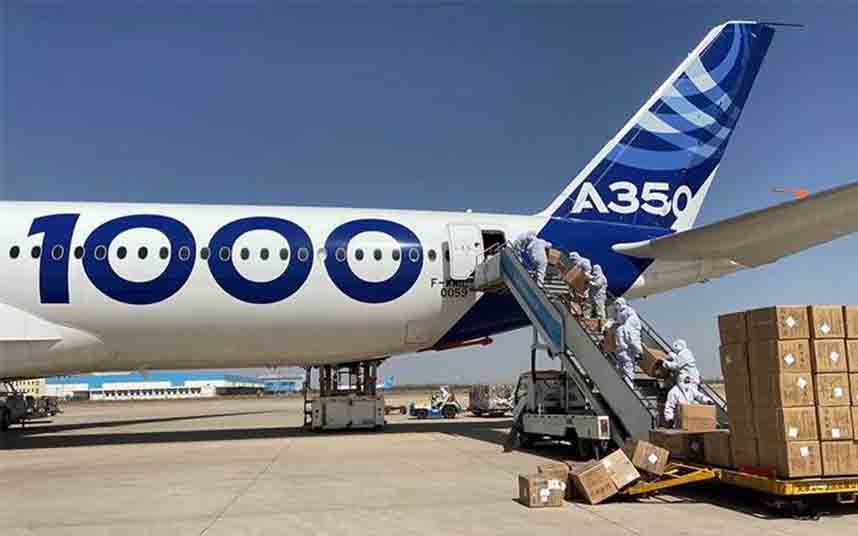 Airbus despliega un A350-1000 para llevar mascarillas de China a Europa