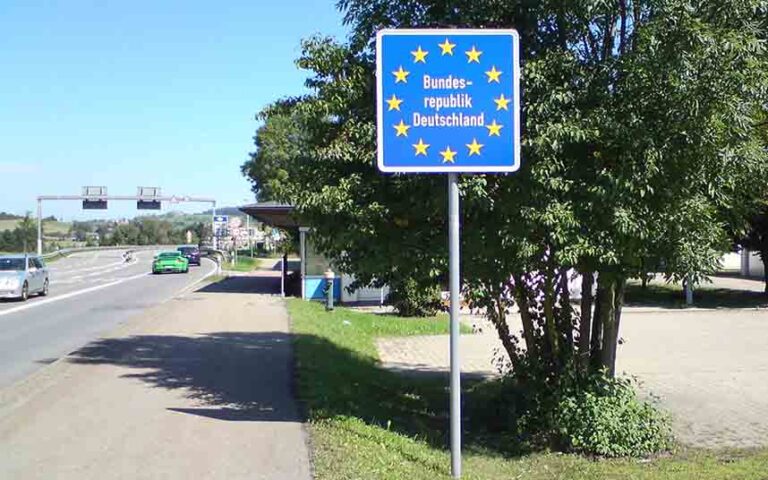 Bruselas propone una desescalada en 3 fases para abrir las fronteras