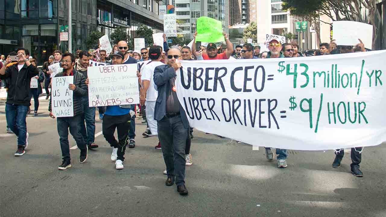 ¿Por qué no se puede permitir que los conductores de Uber sean autónomos?
