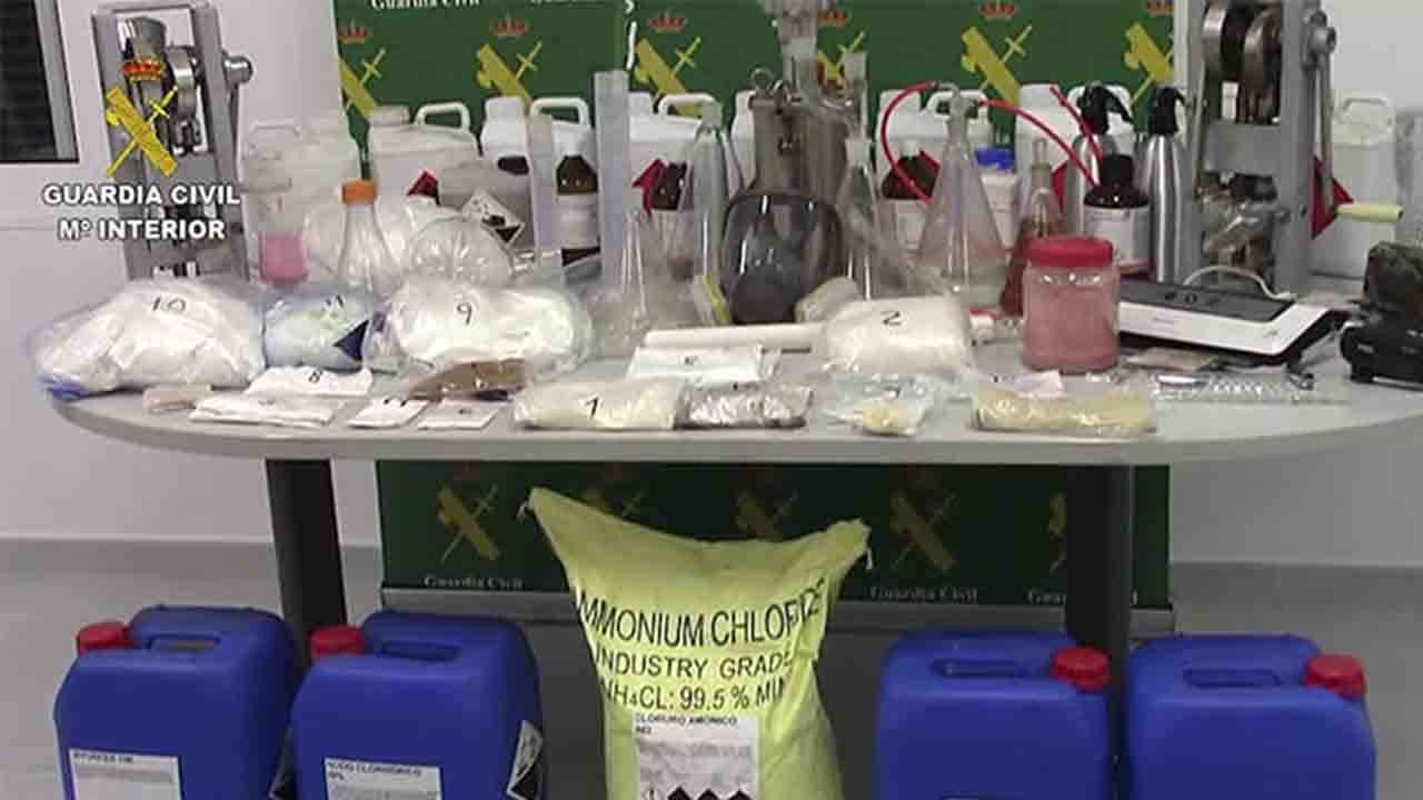Desmantelan en Menorca dos laboratorios de drogas sintéticas que se vendían por Internet