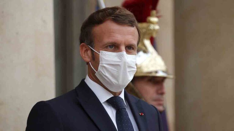 Emmanuel Macron anuncia ayudas de hasta 10.000 euros al mes para los autónomos