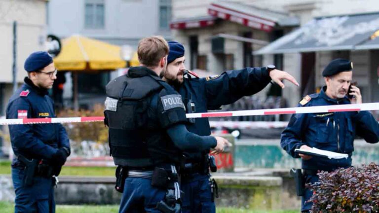 La policía austriaca sigue buscando a los responsables de los ataques
