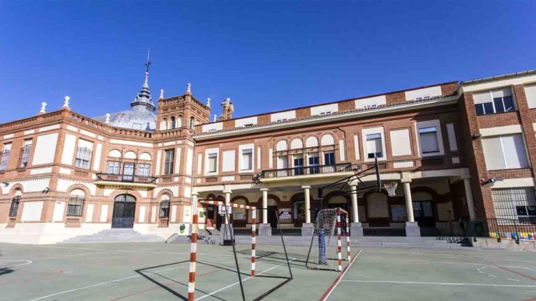 La Comunidad de Madrid suspende las clases presenciales hasta el lunes