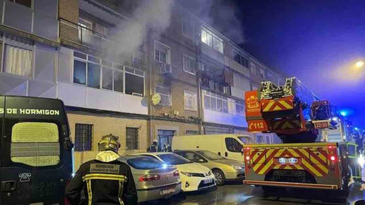 Un incendio en Alcalá de Henares deja un fallecido y 21 heridos