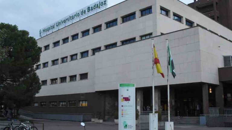 Extremadura tiene 413 pacientes por Covid, 63 de ellos en la UCI