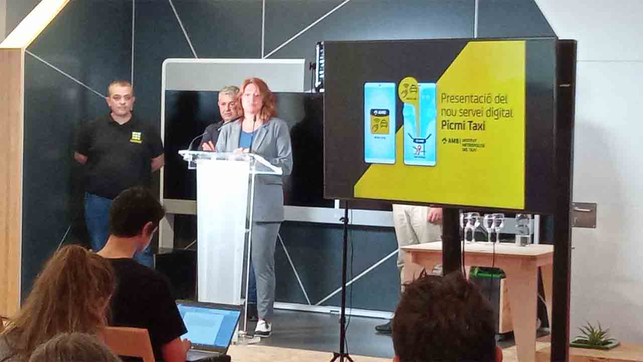 Se estrena la primera aplicación pública para pedir taxi en Barcelona