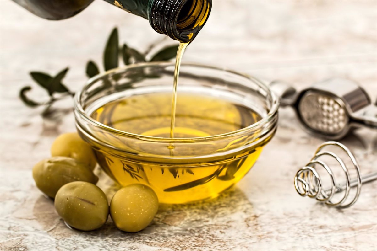 La demanda de aceite de oliva en Internet se triplica en lo que va de año, según Idealo