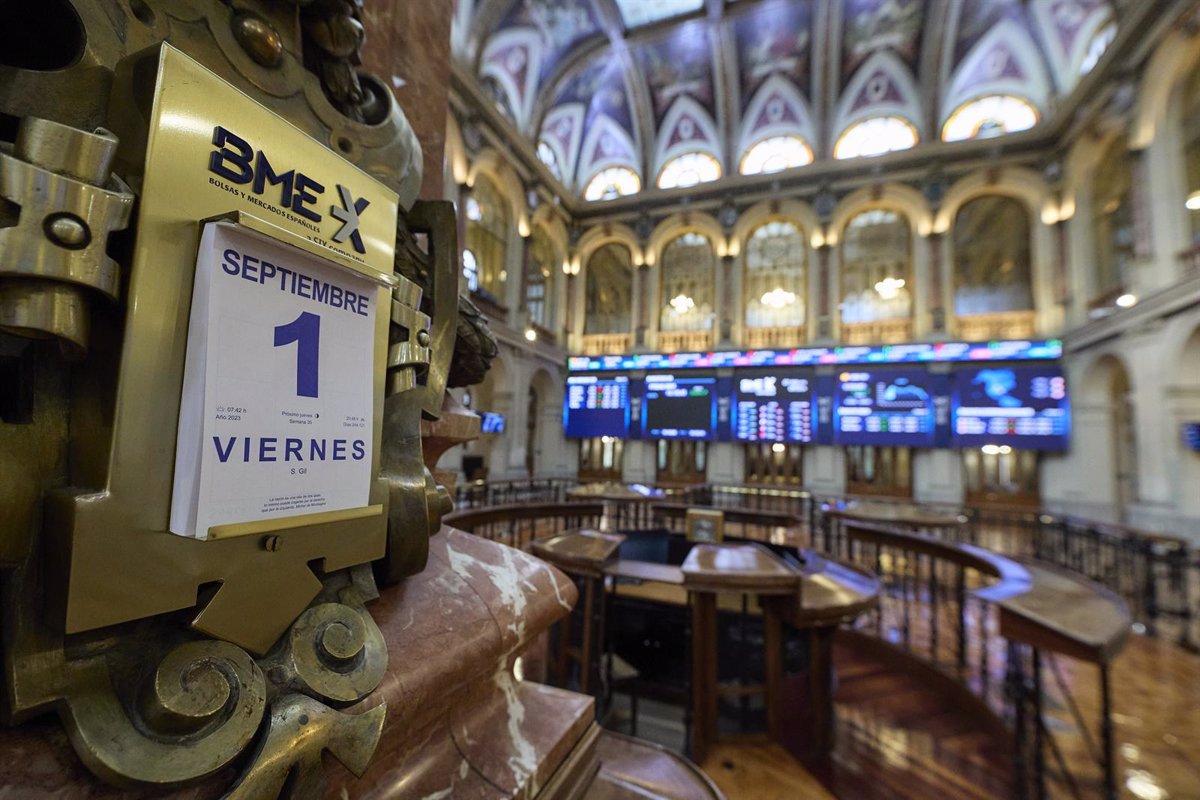 El Ibex 35 inicia septiembre con una caída del 0,59%, aunque avanza un 1,18% en la semana
