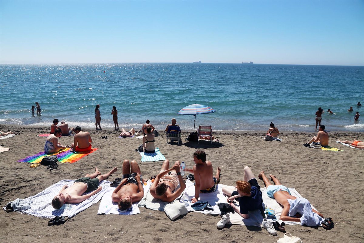 España recibió hasta julio 47,6 millones de turistas que gastaron casi 60.000 millones